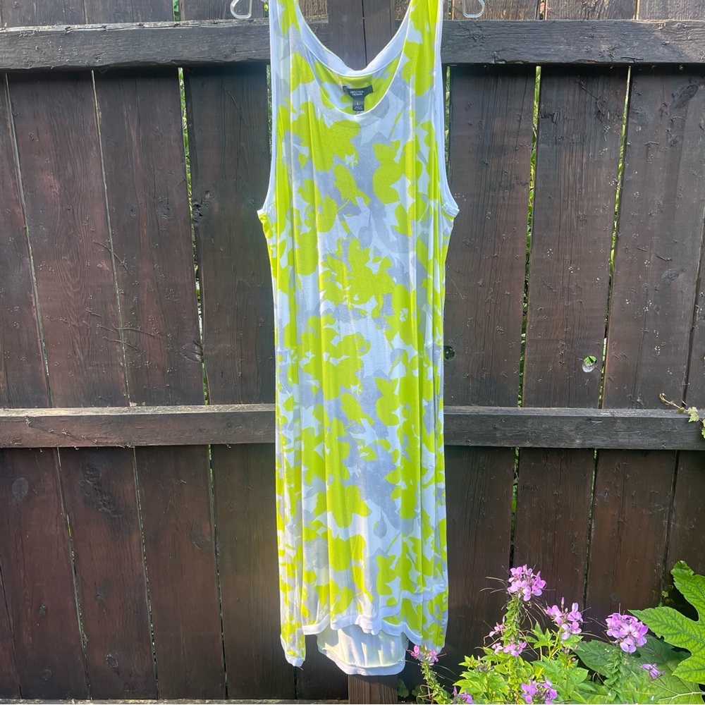 VERA WANG - Floral Gown - High Low w/ Trim - SIZE L - NWT